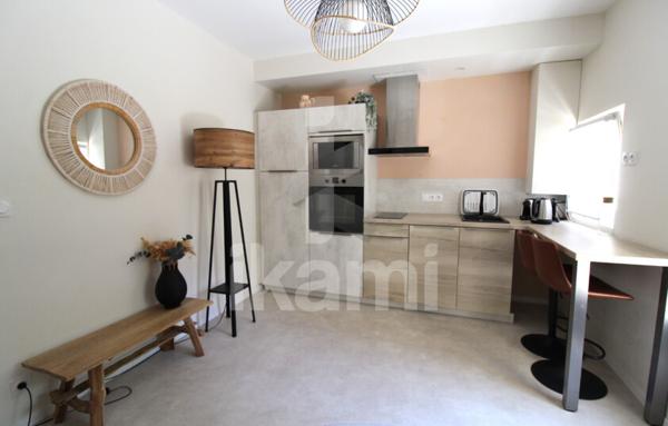 A LOUER SUPERBE 2 PIECES EN REZ DE JARDIN A VALENCE