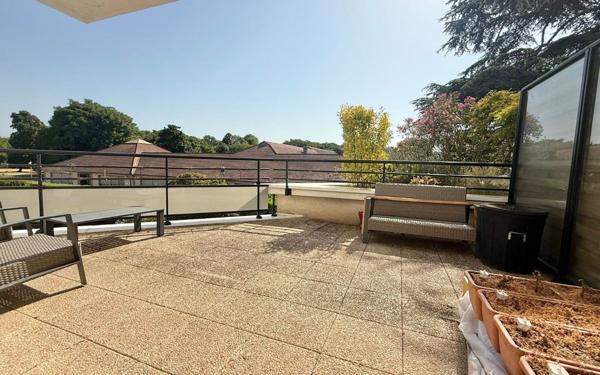 Appartement à vendre    3 pièces • 66 m2 Morangis