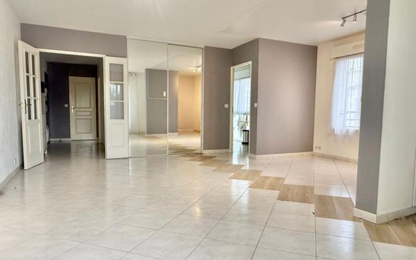 Appartement à vendre    3 pièces • 66 m2 Morangis