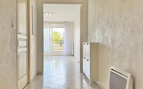 Appartement à vendre    3 pièces • 66 m2 Morangis