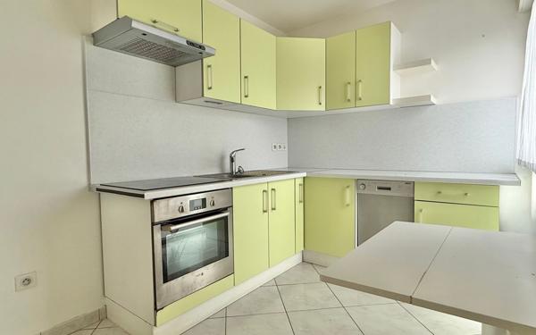 Appartement à vendre    3 pièces • 66 m2 Morangis