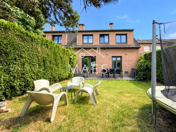 Charmante maison familiale 4 chambres jardin, garage, stationnements