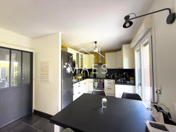 Charmante maison familiale 4 chambres jardin, garage, stationnements