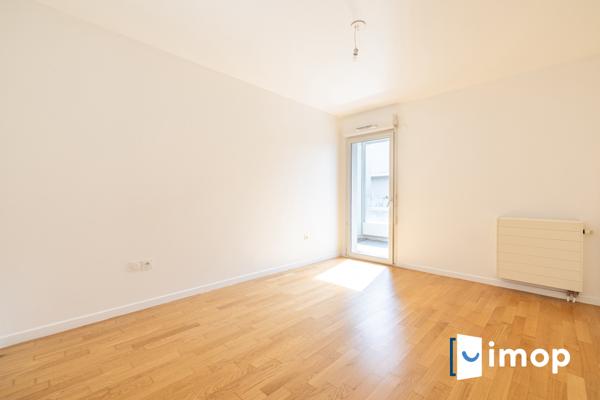 MASSY ATLANTIS – T3 de 60 m² rénové avec terrasse plein sud de 15 m² et parking