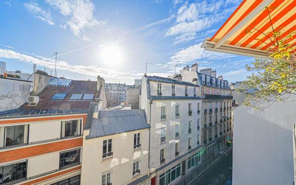 Appartement à vendre    2 pièces • 40 m2 Paris 20