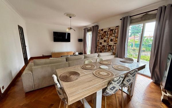 Maison à vendre    7 pièces •  Séméac
