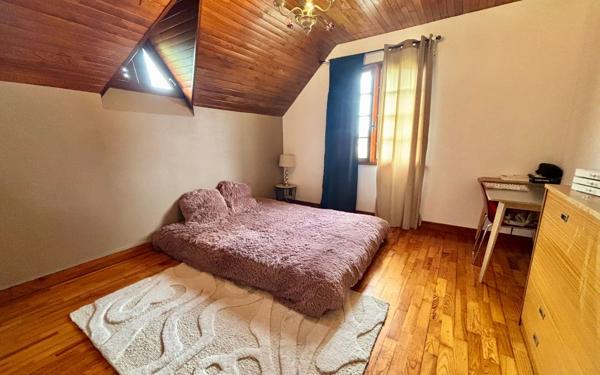 Maison à vendre    7 pièces •  Séméac