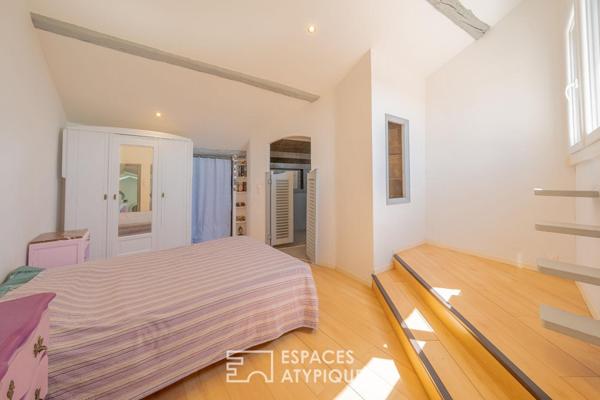 Duplex sous les toits avec vue sur la cathédrale et aperçu mer