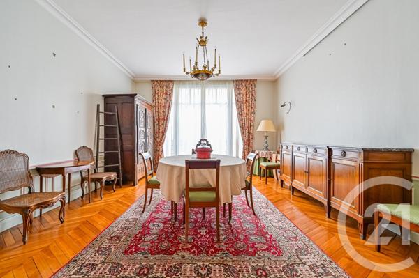 Appartement F5 à vendre  5 pièces - 159,10 m2 PARIS - 75016