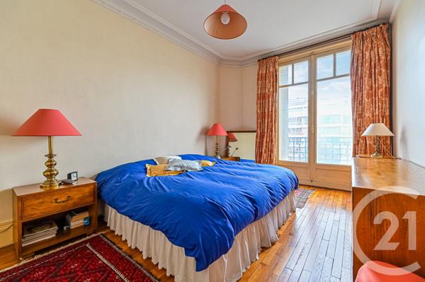 Appartement F5 à vendre  5 pièces - 159,10 m2 PARIS - 75016