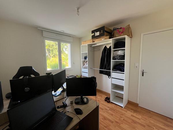 À deux pas de Laval, découvrez une maison idéale pour un premier achat !