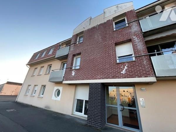 HAZEBROUCK T2 LOUE AVEC CAVE ET PARKING