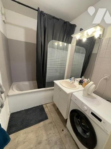 HAZEBROUCK T2 LOUE AVEC CAVE ET PARKING