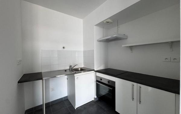 Vente Appartement P2 type2-terrasse-parking- Plan-de-cuques   