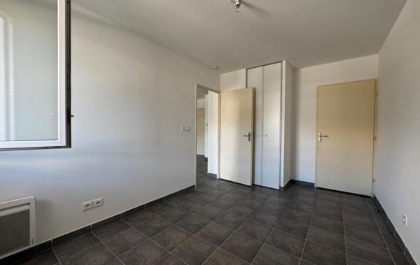 Vente Appartement P2 type2-terrasse-parking- Plan-de-cuques   