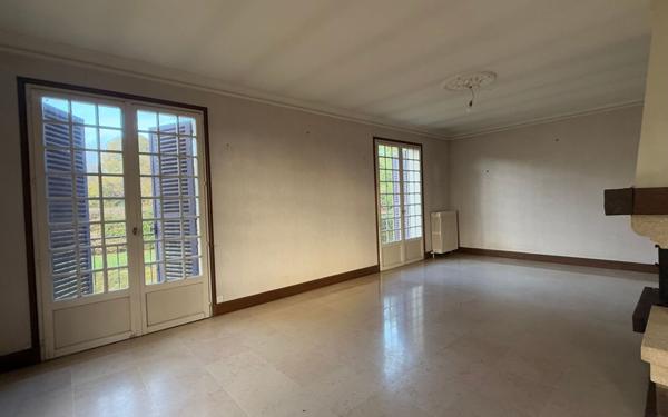 Maison à vendre    6 pièces • 120 m2 Mamers