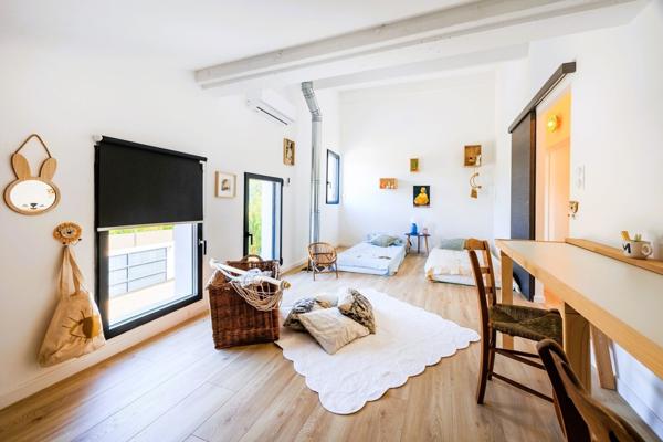 13012 / Maison rénovée / Jardin / Piscine