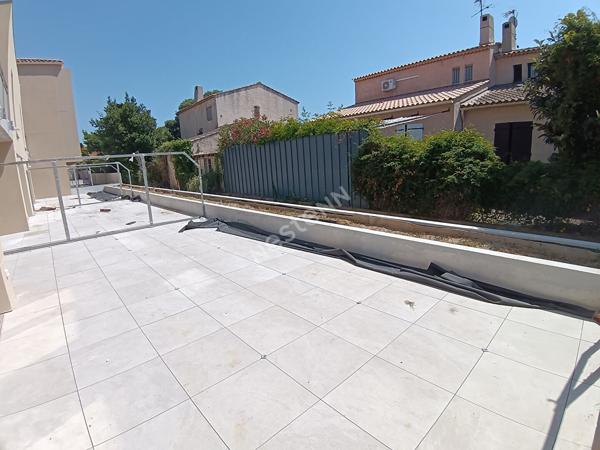 Villa T5 en R+2 de 136,50 m² avec 4 terrasses .