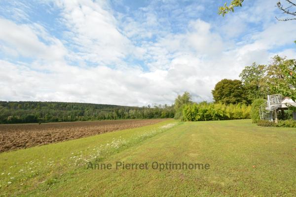 Maison de PLAIN-PIED de 224m² avec 4 chambres située à 40 minutes de la BELGIQUE et 10 minutes de VERDUN
