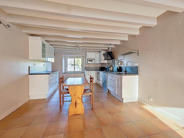 À vendre : Charmant corps de ferme de 193 m² sur un terrain de 3200 m²