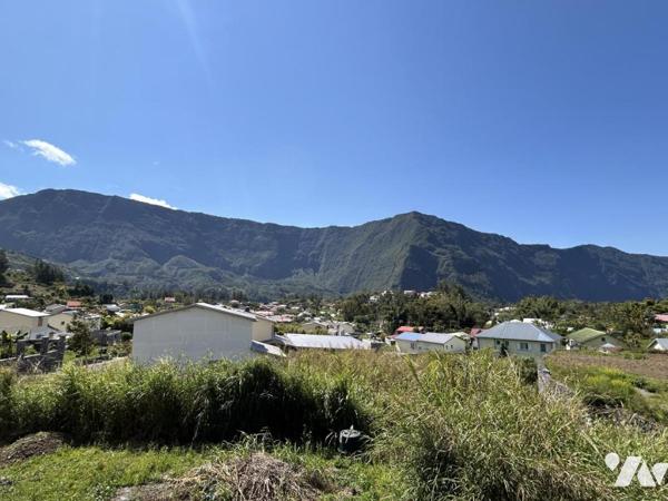 Maison rénovée 3 chambres SALAZIE