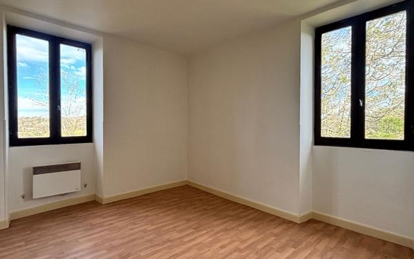 Appartement à louer    3 pièces •  Ussac