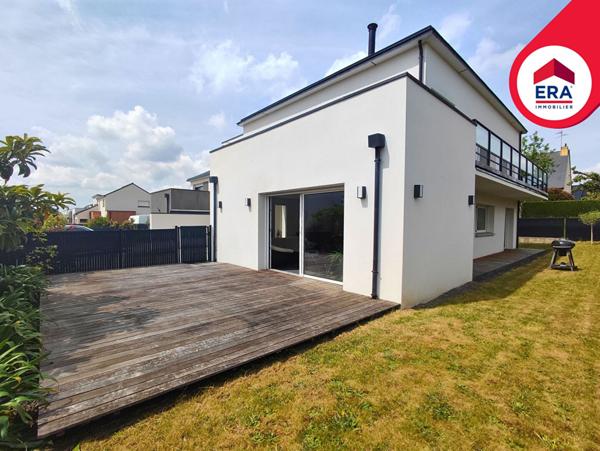 Maison spacieuse et récente Montgermont - 6 chambres, 243 m²