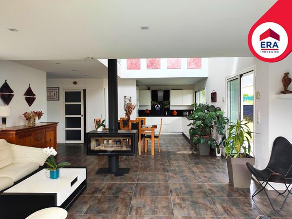 Maison spacieuse et récente Montgermont - 6 chambres, 243 m²