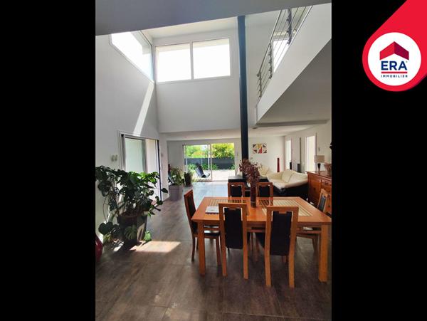 Maison spacieuse et récente Montgermont - 6 chambres, 243 m²