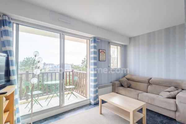 CABOURG PLAGE – Superbe Studio de 25.40 m2 avec terrasse plein sud et Parking – A 20 m de la mer !