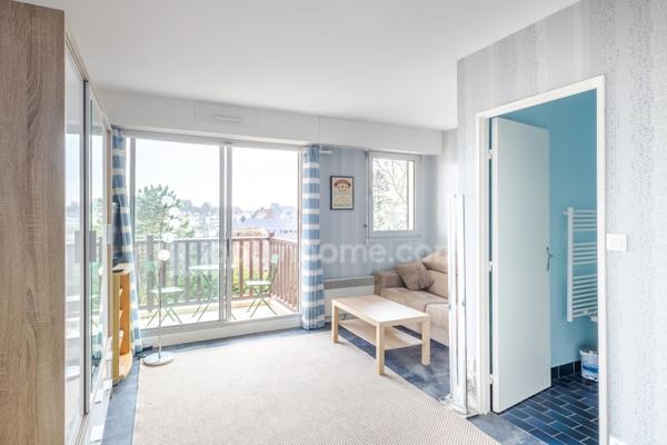 CABOURG PLAGE – Superbe Studio de 25.40 m2 avec terrasse plein sud et Parking – A 20 m de la mer !