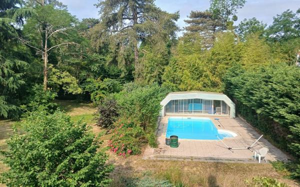 Maison à vendre    5 pièces •  Saint-Denis-en-Val