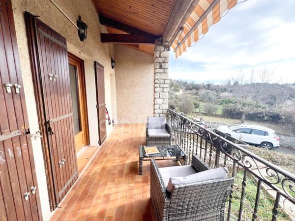 Maison individuelle 5 pièces 4 chambres 123 m² avec sous-sol complet, terrain 1300 m² et vue panoramique à REILLANNE (04)