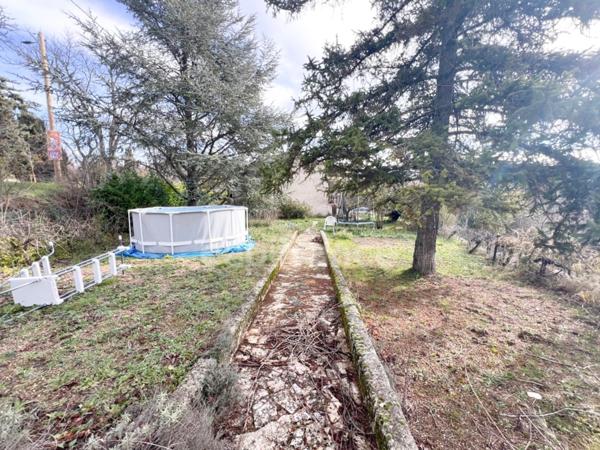 Maison individuelle 5 pièces 4 chambres 123 m² avec sous-sol complet, terrain 1300 m² et vue panoramique à REILLANNE (04)