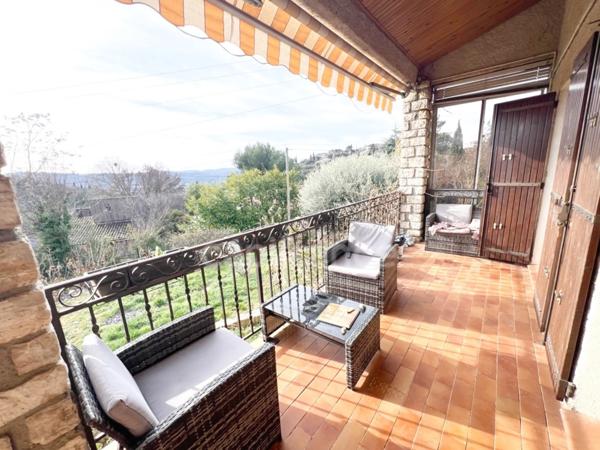 Maison individuelle 5 pièces 4 chambres 123 m² avec sous-sol complet, terrain 1300 m² et vue panoramique à REILLANNE (04)