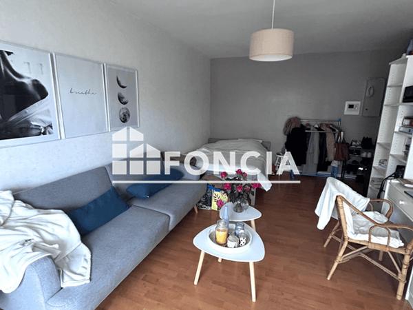 Location Studio 25.7 m² - 75 69 67A 67B RUE D'ISLE Limoges 87000