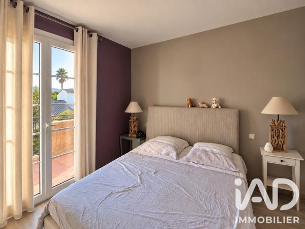 Maison à vendre 4 pièces 150 m² Hyères
