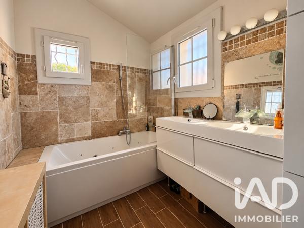 Maison à vendre 4 pièces 150 m² Hyères
