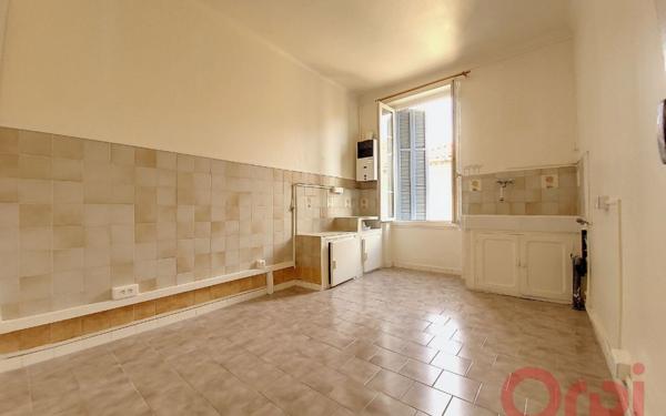 Appartement à louer    1 pièce •  Ajaccio