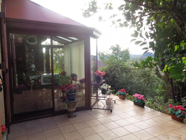 Ceyrat (63), VIAGER OCCUPE, maison de 132 m2 habitables sur 846 m2 de terrain