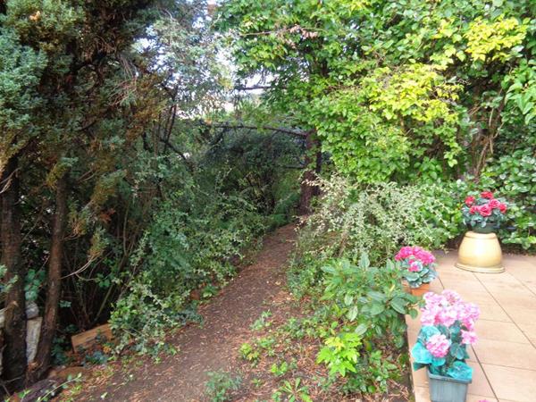 Ceyrat (63), VIAGER OCCUPE, maison de 132 m2 habitables sur 846 m2 de terrain