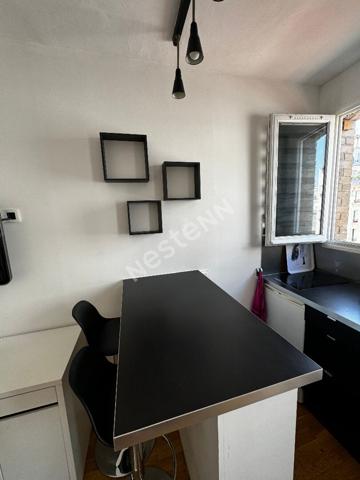 Appartement Paris 1 pièce 16.57 m2