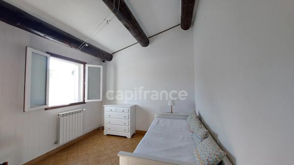 Maison avec piscine et jardin à Barbentane – 3 chambres – terrain 880 m² – proche Avignon