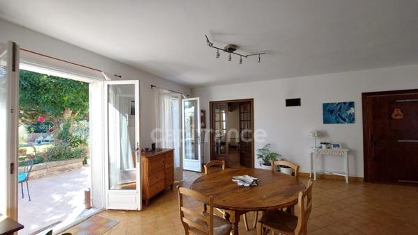 Maison avec piscine et jardin à Barbentane – 3 chambres – terrain 880 m² – proche Avignon