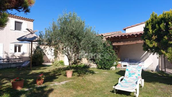 Maison avec piscine et jardin à Barbentane – 3 chambres – terrain 880 m² – proche Avignon