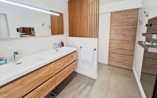 Maison à vendre    7 pièces •  Grisolles