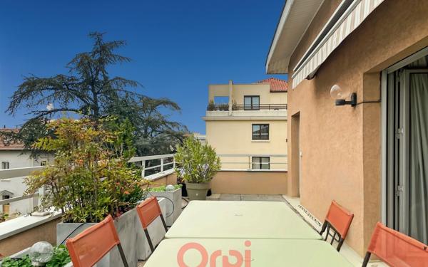Appartement à vendre    4 pièces • 96 m2 Lyon 3