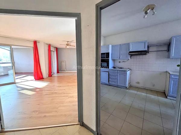 Vente                                                      Appartement
                        
                     3 pièces                      83 m2                     à Mezzavia