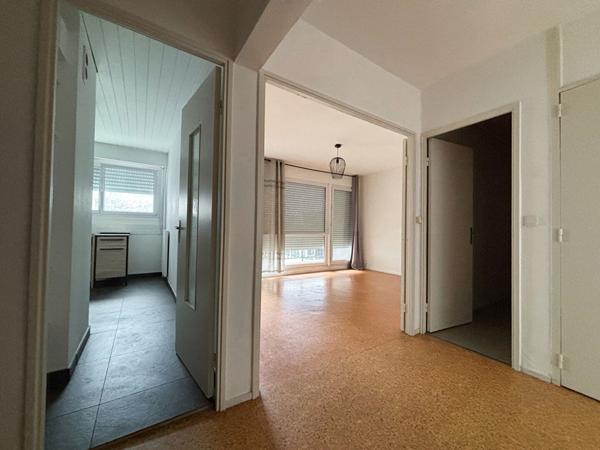 Appartement 2 pièces à vendre à Angers - La Roseraie, 3ème étage, bon état