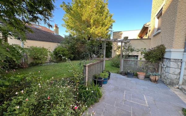 Maison à vendre    8 pièces •  Marly-le-Roi